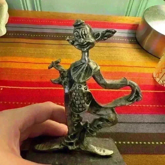Pewter Clown on Base - Picture 3 of 6